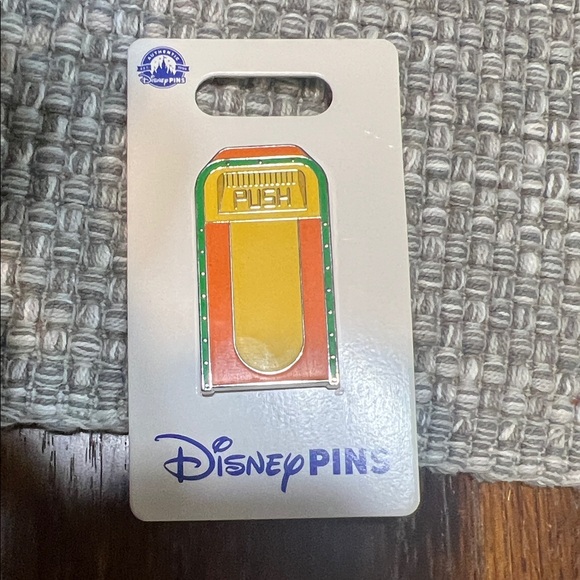 Disney Trash Can Pin - Orange Bird - Picture 1 of 2